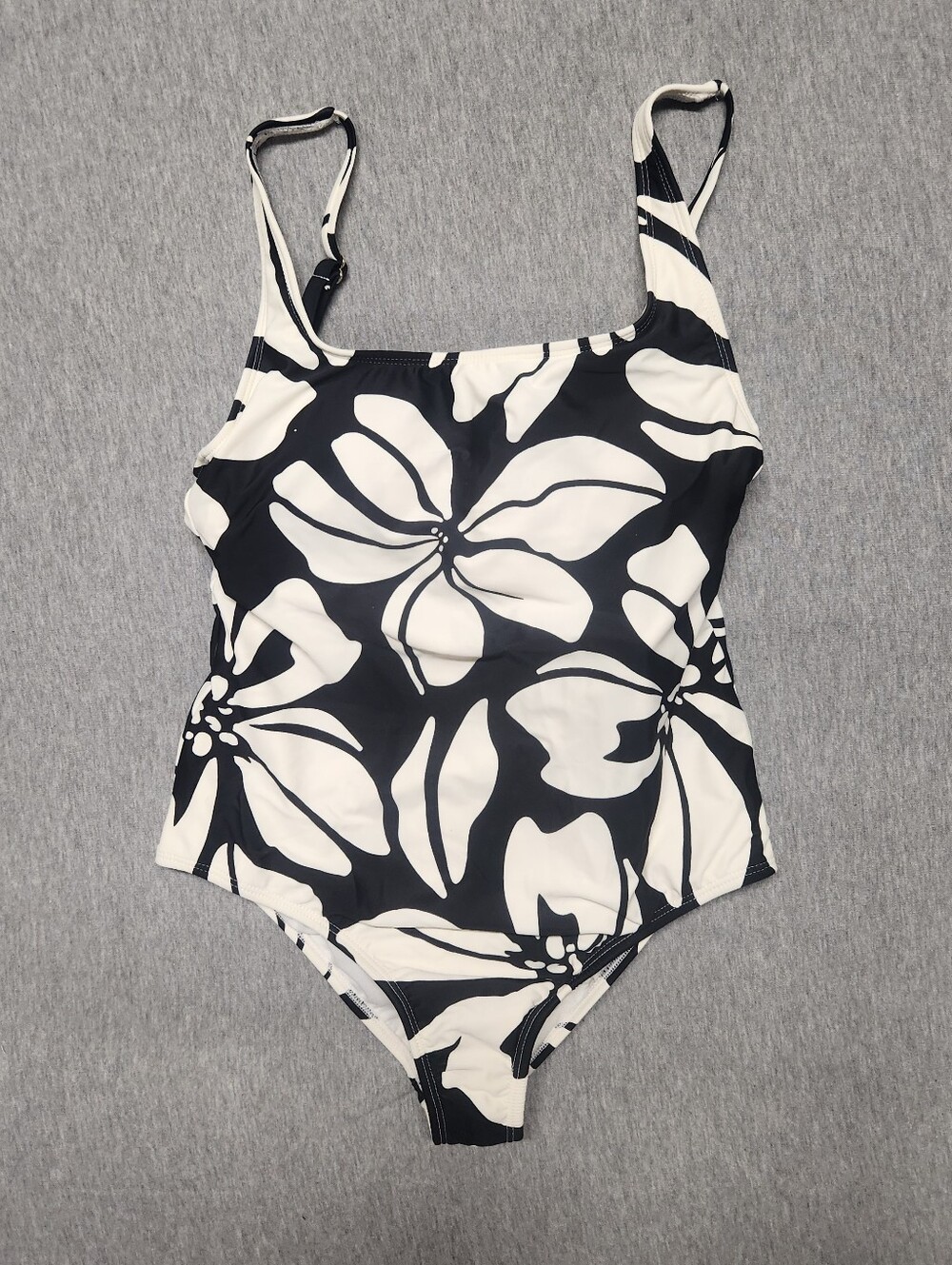 Shade & Shore Women’s Tropical Print Tummy‑Control One‑Piece Swimsuit – Black
